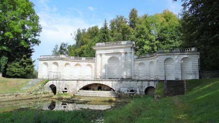 Tanlay : le nymphée du château - Commune de Tanlay